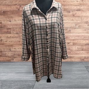 Really cute long flannel